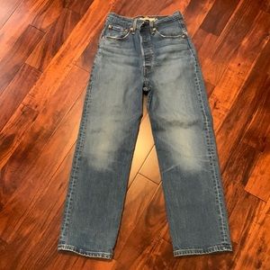 Levi’s Ribcage Straight - blue/medium wash, button fly